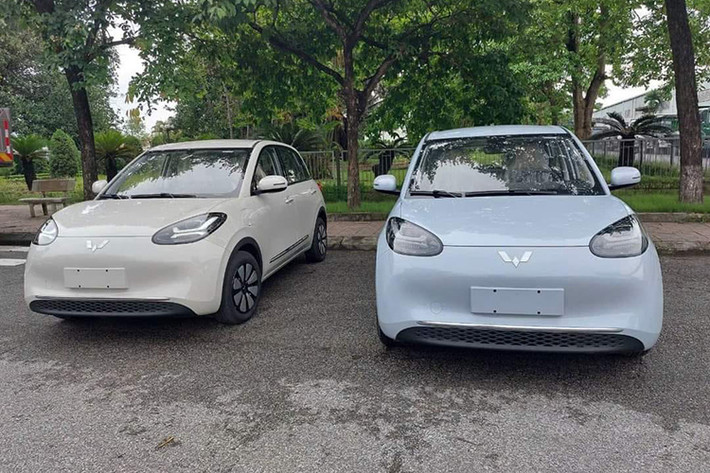 Không chỉ cập nhật hình ảnh xe, TMT Motors cũng đã chia sẻ những thông số ban đầu về Wuling Bingo tại Việt Nam và dự định sẽ phân phối hãng ra thị trường trong thời gian tới. Theo đó, xe có hai phiên bản với dung lượng pin là 333 km và 410 km.