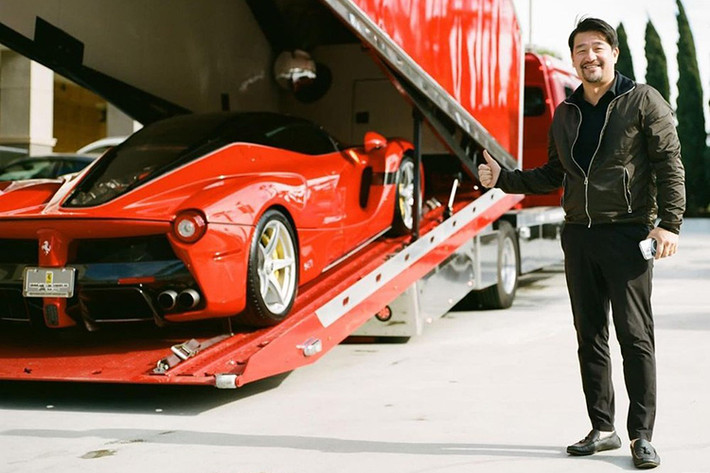 Việc David Lee cố gắng tậu LaFerrari Aperta sau khi bị hãng siêu xe Ferrari từ chối bán chiếc xe giới hạn chỉ có 200 chiếc trên toàn thế giới này cùng với đưa ông vào danh sách đen đã khiến không ít đại gia và các hãng siêu xe khác thèm khát về một khách hàng trung thành.