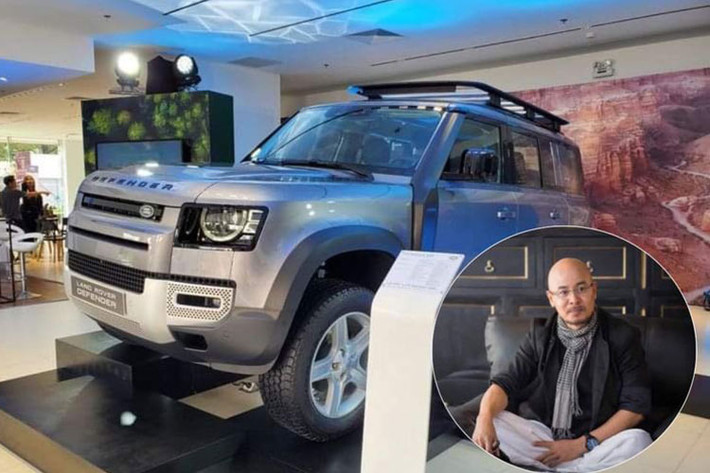 Vừa qua, ông Đặng Lê Nguyên Vũ đã được nhận bàn giao chiếc Land Rover Defender đời mới, tuy nhiên xe còn chưa bóc tem, chưa được sử dụng thì ông Vũ đã yêu cầu phía đại lý xây dựng cấu hình một chiếc Defender nữa.