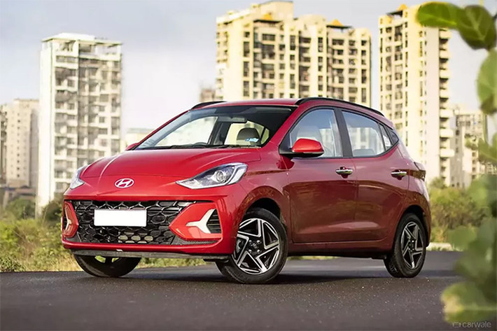 Nằm dưới nắp ca-pô của xe vẫn là khối động cơ xăng I4 1.2L có công suất 82 mã lực và mô-men xoắn 114Nm, kết hợp cùng hộp số sàn 5 cấp hoặc tự động 4 cấp. Dự đoán, Hyundai Grand i10 2024 về Việt Nam và ra mắt vào quý II năm nay.
