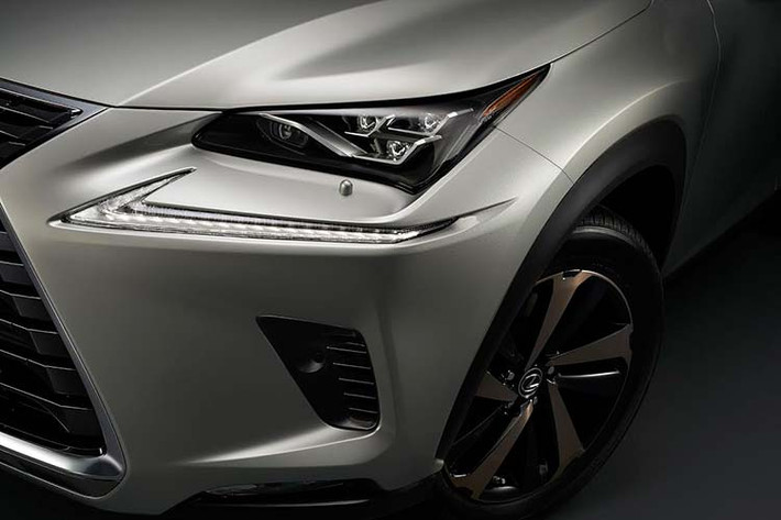 NX phiên bản 2020 mới được trang bị Hệ thống an toàn Lexus LSS +2 với những tính năng an toàn tiên tiến nhất như: Hệ thống an toàn tiền va chạm (PCS), Hệ thống điều khiển hành trình chủ động (DRCC), Hệ thống hỗ trợ theo dõi làn đường (LTA) và hệ thống đèn pha tự động thích ứng (AHS).