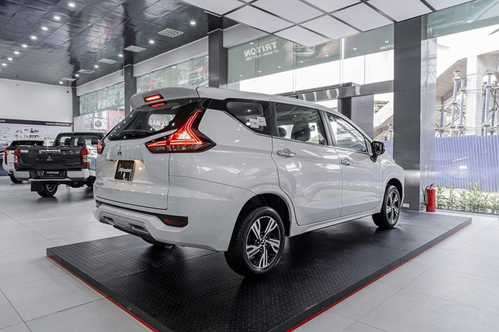 Mitsubishi trang bị cho Xpander khối động cơ 1.5L, sản sinh công suất tối đa 103 mã lực với 6.000 vòng/phút, kết hợp momen xoắn cực đại 141Nm tại 4.000 vòng/phút. Cùng với đó là hệ thống hộp số sàn 5 cấp, hộp số tự động 4 cấp mạnh mẽ.