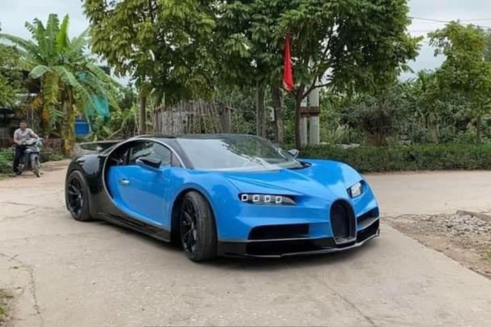 Chiếc xe Bugatti Chiron tự chế này còn được các bạn trẻ trang bị thêm cả dải đèn LED định vị ban ngày có thể hoạt động chứ không chỉ dừng ở mức trang trí.