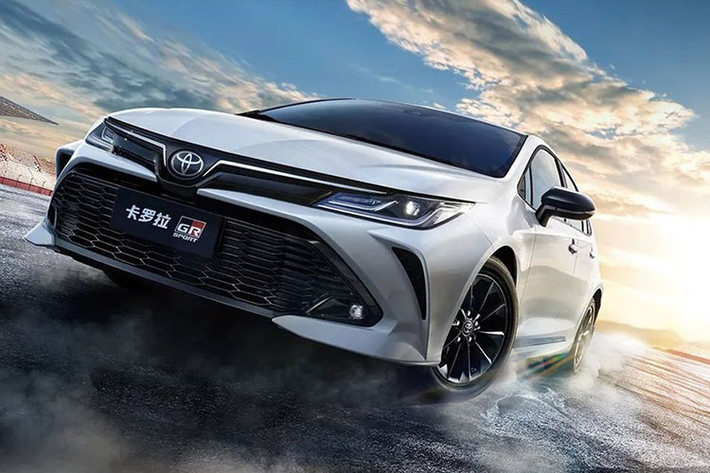 Trong thời gian qua, hãng Toyota đã liên tục bổ sung phiên bản GR Sport thể thao cho hàng loạt mẫu xe của mình như Hilux, Fortuner, Corolla Cross và Land Cruiser. Đến nay, thêm một mẫu xe nữa của thương hiệu "thiện lành" có phiên bản Toyota Corolla GR Sport 2022 mới.