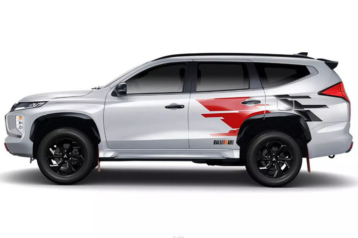 Mặc dù thương hiệu Ralliart có giá trị lớn trong làng đua xe nhưng nhà sản xuất ôtô Nhật Bản dường như chỉ đơn giản trang trí các mẫu xe phổ thông của mình với vài chi tiết nổi bật rồi gọi là phiên bản "Ralliart".