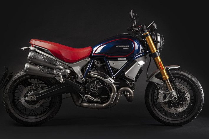 Trước đây, nhóm này cũng từng hợp tác với Ducati để ra đời phiên bản giới hạn dành riêng cho các thành viên. Đó là vào năm 1995, khi Ducati sản xuất 36 chiếc Monster 900 Club Italia. Đến nay, mẫu xe này vẫn được giới mê xe săn tìm và sưu tầm.