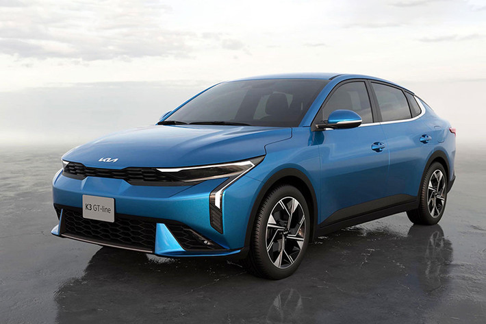 Kia K3 thế hệ mới Hồi tháng 8/2023, Kia K3 2024 thế hệ mới (tên gọi mới là K4) đã vô tình bị bắt gặp khi đang chạy thử nghiệm tại Mỹ. Dù được ngụy trang kín mít nhưng nhiều người vẫn có thể nhận ra một vài điểm mới ở ngoại thất xe như: đèn pha đặt dọc tương tự các sản phẩm mới khác của Kia, cùng bộ mâm hai tông màu thiết kế khá bắt mắt.