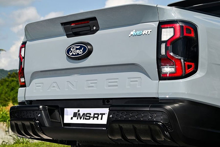 Dù không theo phong cách off-road truyền thống, tuy nhiên mẫu xe Ford Ranger MS-RT 2025 mới này mở ra một hướng đi mới cho dòng bán tải: thể thao, tốc độ và cá tính trên đường nhựa.
