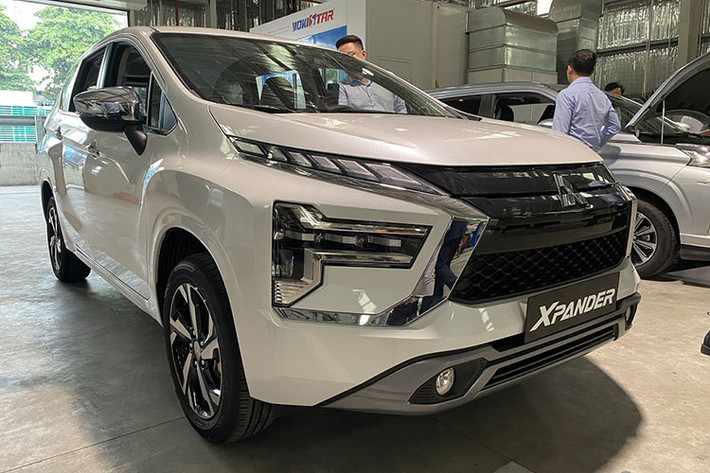 Theo một nguồn tin riêng vừa cập nhật tại đại lý chính hãng tại Việt Nam thì mẫu xe MPV Mitsubishi Xpander 2022 mới là phiên bản nâng cấp giữa vòng đời sản phẩm. Xe dự kiến ra mắt thị trường Việt Nam vào tháng 6/2022 tới đây.