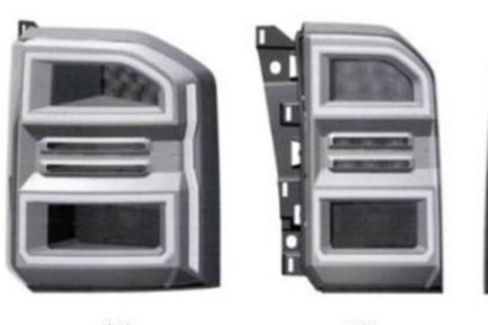 Theo hình ảnh các chi tiết của xe, có thể thấy mẫu Land Cruiser Prado được đăng ký tại Việt Nam có thiết kế giống bản mới được công bố tại Nhật cách đây khoảng 2 tuần. Điều này cho thấy mẫu xe sắp bán tại Việt Nam có thể được nhập khẩu từ Nhật.