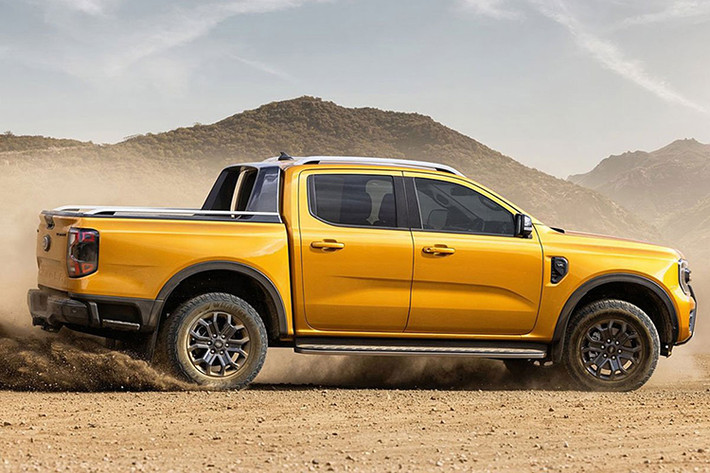 Hiện hãng Ford chưa công bố thông số vận hành của các loại động cơ kể trên. Chỉ biết rằng, các động cơ của xe sẽ đồng hành với hộp số tự động 10 cấp như trước hoặc hộp số sàn 6 cấp mới.