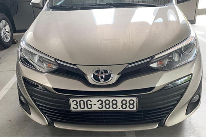 Đây chính là tổ hợp “tài phát” (38) được rất nhiều doanh nhân, người chơi phong thủy ưa chuộng. Do đó, chủ xe Toyota Vios biển tứ quý 8 này ngày lập tức chào bán lại với mức giá 1,1 tỷ đồng để tìm người “có duyên”.