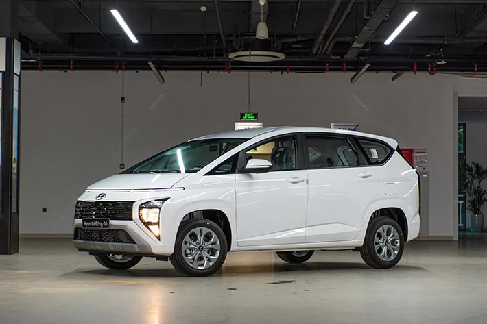 Tháng 4/2024, Hyundai Thành Công tiếp tục triển khai chương trình khuyến mãi giảm giá Hyundai Stargazer và nhiều mẫu xe VIN 2024, với mức ưu đãi hàng chục triệu đồng. Tuy nhiên, không phải tất cả các dòng xe đều được ưu đãi tối đa.