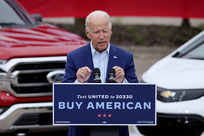 Những ngày này, cái tên Joe Biden đang được nhắc đến rất nhiều qua các phương tiện truyền thông và báo chí sau cuộc chạy đua đến với chức tổng thống Mỹ đầy quyền lực. Thế nhưng, ít ai biết rằng vị tổng thống tương lai Joe Biden của nước Mỹ này lại từng là một biker yêu thích xe môtô phân khối lớn.