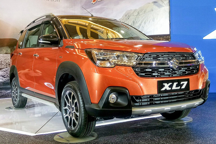 Doanh số của Suzuki dự kiến sẽ gia tăng đáng kể nếu XL7 gia nhập đội hình sản phẩm phân phối tại nước ta. Nghị định 17 về việc xóa bỏ yêu cầu giấy kiểm định chất lượng kiểu loại sắp có hiệu lực trong thời gian tới đây sẽ mở đường cho hàng loạt mẫu xe nhập về nước. Thị trường ôtô Việt sẽ sôi động và có sức cạnh tranh hơn bao giờ hết.