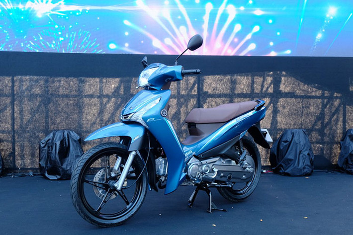 Yamaha Motor Việt Nam vừa cho ra mắt mẫu xe số mới Jupiter Finn hoàn toàn mới. Xe được định vị cạnh tranh trực tiếp với Honda Future và được lắp ráp trong nước với tỷ lệ nội địa hóa lên đến hơn 90%. Trước đó, mẫu xe số Yamaha Jupiter Finn 2022 mới này cũng đã được công bố trên website của Cục Đăng kiểm Việt Nam.