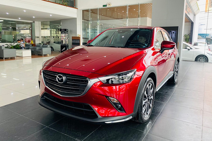 Mazda CX-3: 91 xe Tương tự những tháng trước đó, Mazda CX-3 tiếp tục là mẫu xe có doanh số thấp nhất phân khúc. Mẫu xe này sở hữu doanh số 91 xe trong tháng 11 vừa qua, giảm 9%.