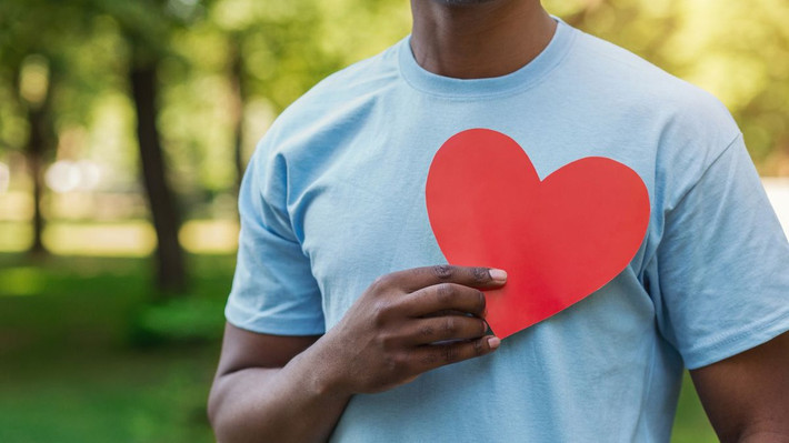Lễ tình nhân Valentine là dịp để các cặp đôi được bên nhau và trao cho nhau những món quà ý nghĩa. Thông thường, phái mạnh sẽ tặng quà cho người bạn gái, vợ. Tuy nhiên, “cánh mày râu” sẽ cảm thấy tuyệt vời nếu được phái nữ quan tâm và tặng quà. Nếu chàng trai của bạn là người yêu xe, những món quà sau đây sẽ làm chàng hài lòng.