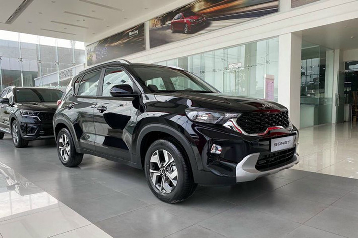 10. Kia Sonet: 751 xe Mẫu SUV đô thị của Kia đang tạo được sức hút với khách hàng Việt Nam nhờ kiểu dáng thiết kế bắt mắt, nhiều trang bị tính năng và giá bán khá cạnh tranh. Tháng 3/2024, Kia đã bán ra thị trường 751 xe Sonet. Sau nhiều đợt điều chỉnh, Kia Sonet hiện có 3 phiên bản tại Việt Nam, giá từ 519 - 574 triệu đồng.