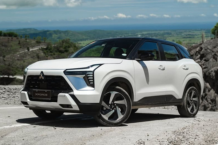 Điểm nhấn quan trọng nhất của phiên bản Mitsubishi Xforce HEV e:Motion 2025 mới nằm ở hệ truyền động hybrid, được mượn từ dòng Xpander Hybrid. Cụ thể, hệ thống này bao gồm: Động cơ xăng 1.6L MIVEC, công suất 95 mã lực, mô-men xoắn cực đại 134 Nm. Mô-tơ điện công suất 116 mã lực, giúp xe vận hành mạnh mẽ hơn.