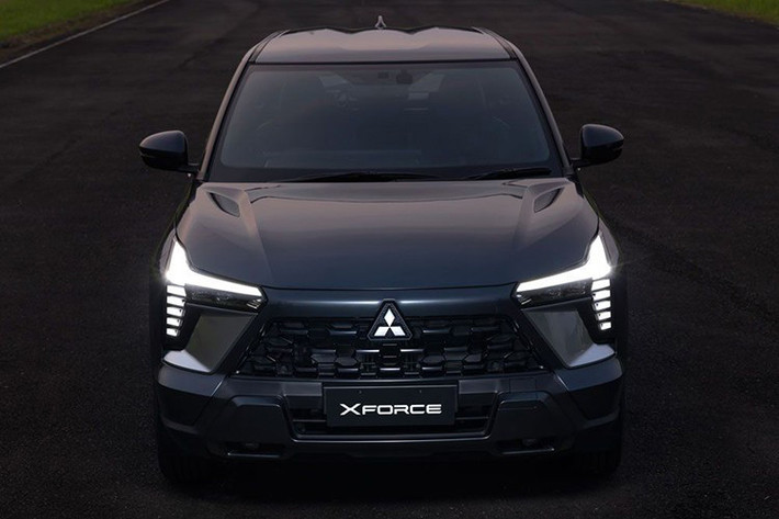 Việc Mitsubishi bổ sung phiên bản hybrid cho Xforce không chỉ giúp mở rộng lựa chọn cho khách hàng mà còn nâng cao sức cạnh tranh trong phân khúc CUV cỡ B. Với giá bán dự kiến thấp hơn Toyota Yaris Cross Hybrid, Xforce HEV e:Motion hứa hẹn sẽ trở thành một đối thủ đáng gờm trên thị trường Đông Nam Á.