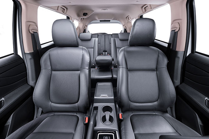 Mitsubishi Xpander phiên bản đặc biệt được lắp ráp tại Việt Nam, không những sở hữu những nâng cấp thiết thực, tiện dụng và phong cách, mang lại cho gia đình những hành trình trọn vẹn hơn...