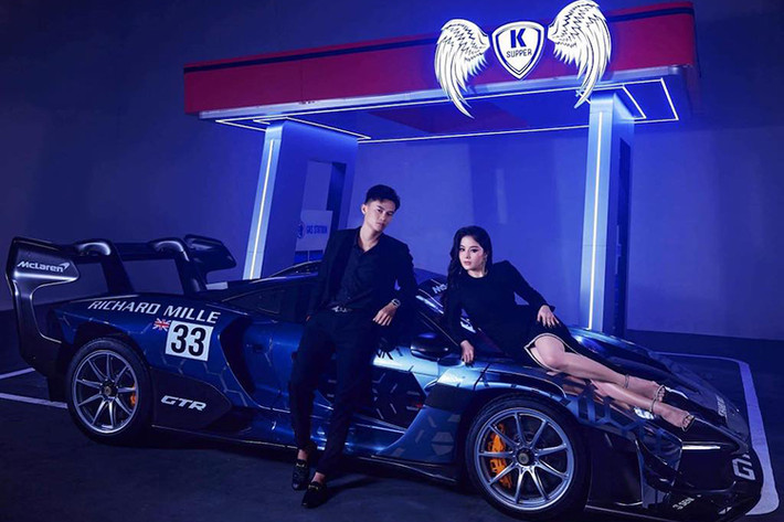 McLaren Senna GTR của Phan Công Khanh là một dòng siêu xe hypercar được sản xuất giới hạn 500 xe trên toàn thế giới, và ít người biết rằng, hãng xe Anh quốc còn tạo ra 75 chiếc xe McLaren Senna GTR chuyên chạy trong đường đua, tức không hợp pháp để xé gió trên đường công cộng.