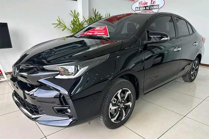 Về hệ thống an toàn, điểm nâng cấp đáng chú ý nhất trên Vios 2023 thuộc về gói an toàn Toyota Safety Sense (TSS) trên bản G. Đây là lần đầu tiên Vios sở hữu gói TSS với loạt tính năng tiên tiến như cảnh báo va chạm phía trước, cảnh báo lệch làn đường và Cruise Control.