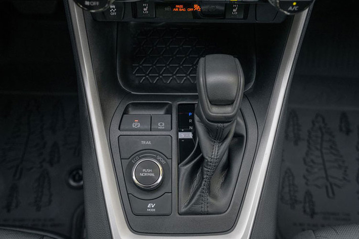 Chiếc SUV nhỏ gọn cũng sẽ bao gồm hệ thống công nghệ an toàn quen thuộc và công nghệ hỗ trợ người lái tiên tiến, bao gồm cả tính năng nhắc nhở ở hàng ghế sau…