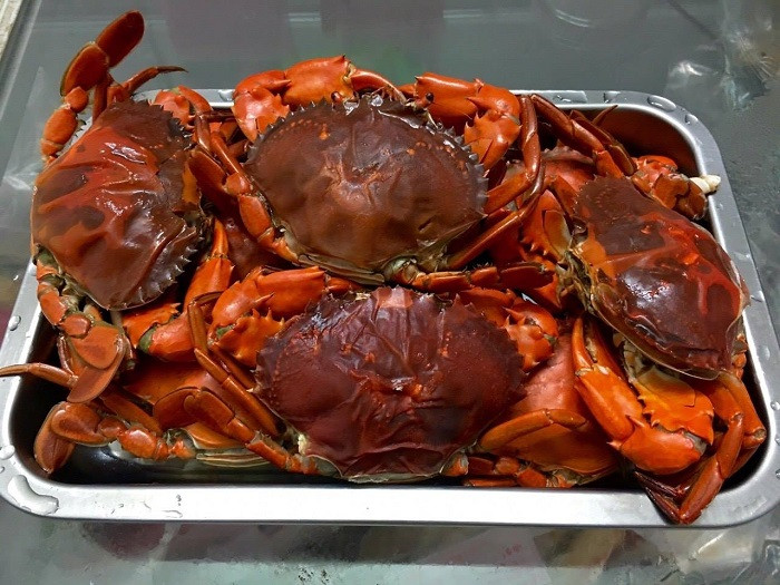 Do đang trong quá trình thay để lớn lên, cua cốm thường lấp kín miệng hang nên rất khó gặp. Bởi thế, số lượng cua cốm rất ít, không bán nhiều trên thị trường. Ảnh: Haisanphuongnam