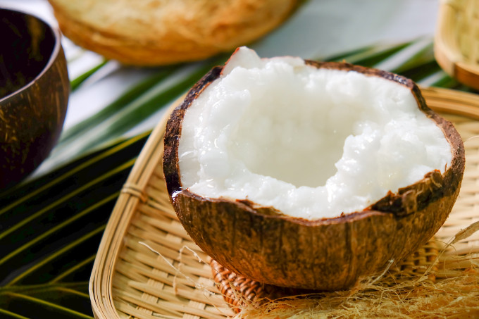Dừa sáp chỉ mọc ở nơi duy nhất là tỉnh Trà Vinh nên giá gấp 10 lần loại dừa thông thường. Ảnh: Báo nông nghiệp