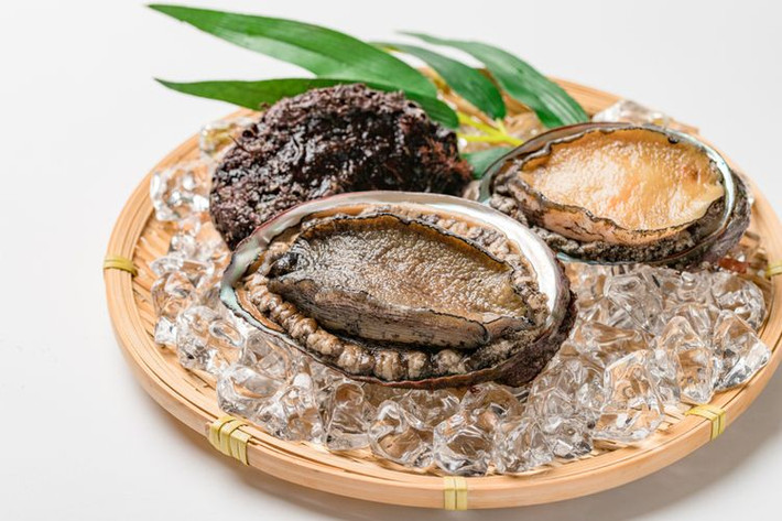 Bào ngư đắt đỏ còn do quý hiếm trong khi nhu cầu ở nhiều nơi trên thế giới cao. Ảnh: Serunichome