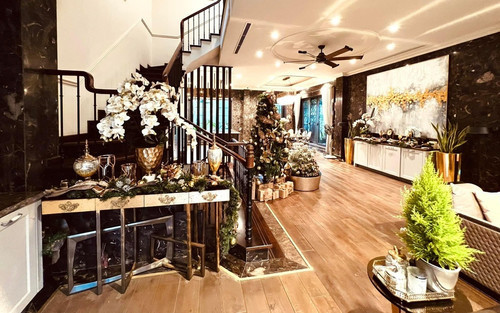 Từng món đồ trong nhà đều do nữ chủ nhân tự tay chọn lựa. Ảnh: FB Lã Thanh Huyền