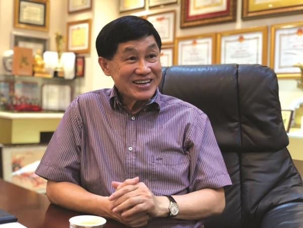 Mặc dù sở hữu khối tài sản đồ sộ nhưng ông Johnathan Hạnh Nguyễn vẫn luôn được ngợi ca bởi quan điểm kinh doanh của mình. Ảnh: Vietnam Business