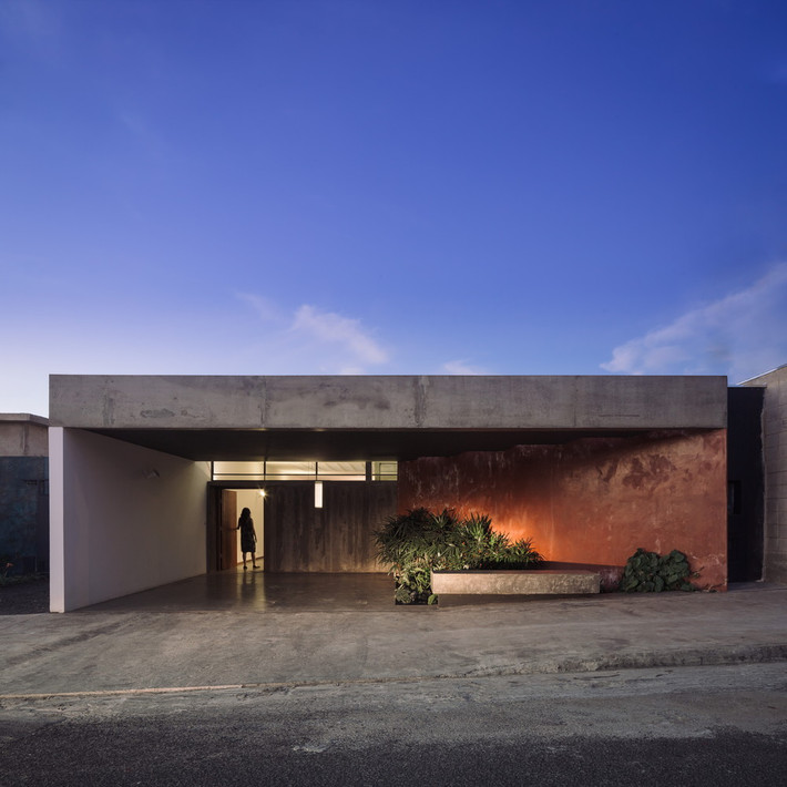 Nằm tại Avaré, São Paulo (Brazil), ngôi nhà mang tên Ownerless House nº01 được xây dựng với mục đích cho thuê.