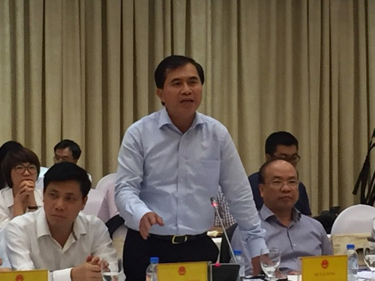 Thứ trưởng Bộ Xây dựng Lê Quang Hùng cho biết các địa phương đang yêu cầu rà soát tổng rà soát 3.000 nhà chung cư trên cả nước, trong đó có đối tượng chung cư HH Linh Đàm, trước hết làm rõ nghiệm thu hay chưa, thẩm duyệt như thế nào. Ảnh: NLĐ.