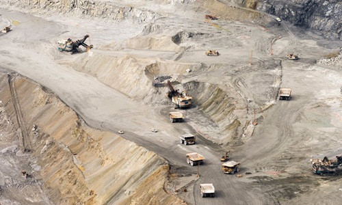 Grasberg thuộc sở hữu bởi công ty khai thác mỏ Freeport McMoRan, có trụ sở tại Arizona, Mỹ. Ảnh: Youtube.