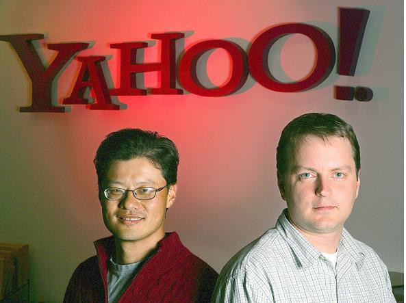 Đồng sáng lập Yahoo Jerry Yang và David Filo chính thức trở thành tỷ phú năm 1998, 4 năm sau khi thành lập. Ảnh: Yahoo.