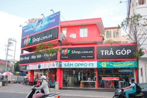 Khu đất công sản 318 Lê Duẩn là một khu đất lớn hiện là cửa hàng kinh doanh điện thoại, đồ điện tử. Ảnh: Baodatviet.