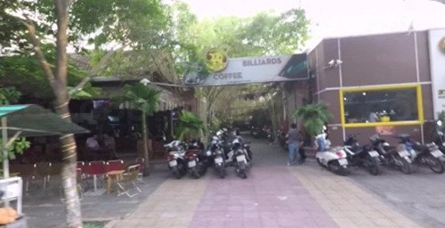 Khu đất công rộng hàng nghìn m2 tại số 37 Pasteur (2010) và số 39 Pasteur (2011) được ông Phan Văn Anh Vũ thâu tóm đang được sử dụng để kinh doanh quán cà phê và bida. Ảnh: Coccocmap.