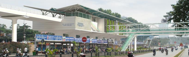 Depot Tuyến 3 đặt tại Nhổn, có diện tích khoảng 15 ha (tại các phường Minh Khai & Tây Tựu, quận Bắc Từ Liêm). Theo Ban quản lý dự án, hiện khu depot đã thi công các công trình kỹ thuật đạt 100% tiến độ. Ga S8 - Cầu Giấy - đối diện trường Đại học Giao thông - Vận tải - cầu thang lên xuống 1 bên đường Cầu Giấy.