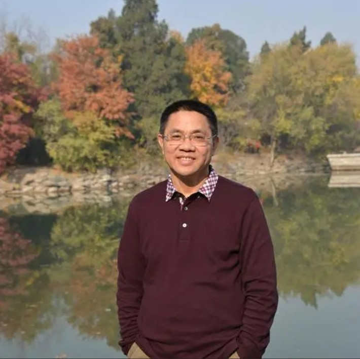 Doanh nhân Chen Sheng là người sáng lập và là Chủ tịch Hội đồng Quản trị Công ty đồ uống Tiandi No1 Beverage Inc tại Trung Quốc. Ảnh: Weibo