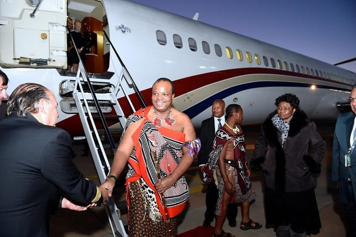 Độ ăn chơi, hưởng lạc của vua Mswati-III không kém gì các đại gia tỷ phú Dubai hay châu Âu. Ảnh: Africa