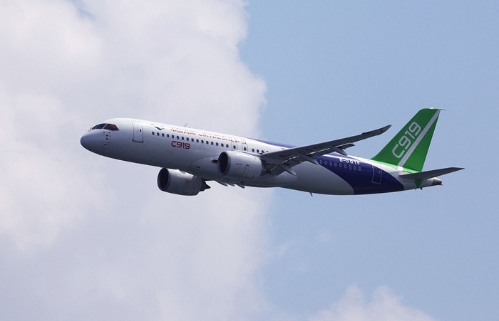 Tập đoàn máy bay thương mại Trung Quốc Comac đang kết hợp với Vietjet trao đổi sâu về kỹ thuật nhằm tiến tới đưa máy bay của Comac vào khai thác tại Việt Nam. Ảnh: CNN