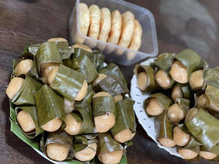 Chị Duyên (một người chuyên bán đặc sản vùng cao ở Hà Nội) cho biết, lần đầu gom được khoảng 100 chiếc. Sau khi thưởng thức, nhiều người khen ngon nên đặt mua tiếp. Ảnh: Vietnamnet