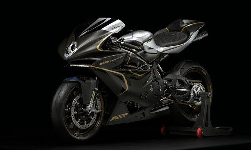 MV Agusta vừa tung ra chiếc F4 phiên bản đặc biệt mang tên Claudio Castiglioni Edition, như một lời tri ân đối với những đóng góp của Claudio Castiglioni. Bên cạnh sức mạnh hàng đầu trong giới superbike, MV Agusta F4 Claudio Castiglioni Edition còn sở hữu những công nghệ đỉnh cao hiện nay. Đây cũng là phiên bản cuối cùng của dòng superbike biểu tượng F4 trước khi MV Agusta phát triển dòng xe mới.
