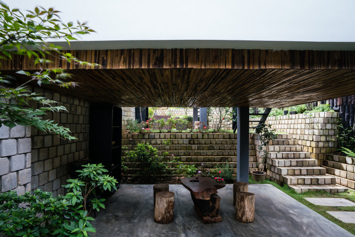 Các góc thư giãn được bố trí dưới mỗi cabin.