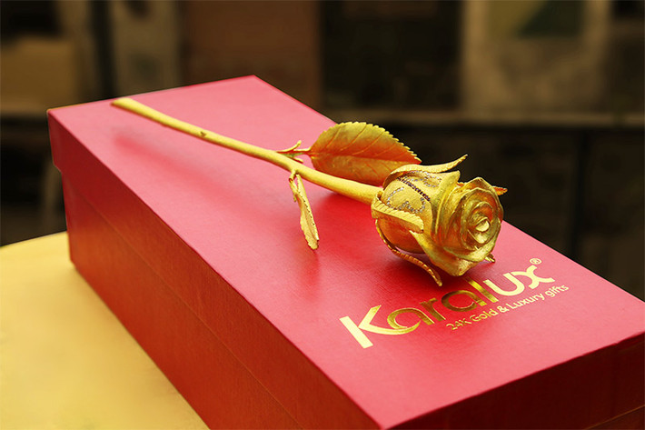 Tuy thiết kế đơn giản nhưng bông hồng sinh động và tinh tế đến từng chi tiết. Ảnh: Karalux.