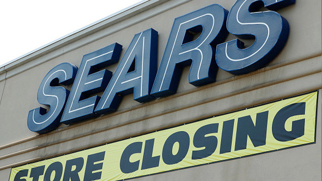 Về doanh thu nội địa, Sears là nhà bán lẻ lớn nhất tại Mỹ cho đến tháng 10/1989 khi Walmart vượt qua nó. Ảnh: Foxla.