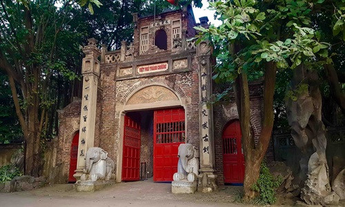 Trước đó, năm 2006, Việt Phủ Thành Chương cũng từng bị cho là xây dựng trái phép trên đất rừng phòng hộ. Ảnh: Zing.